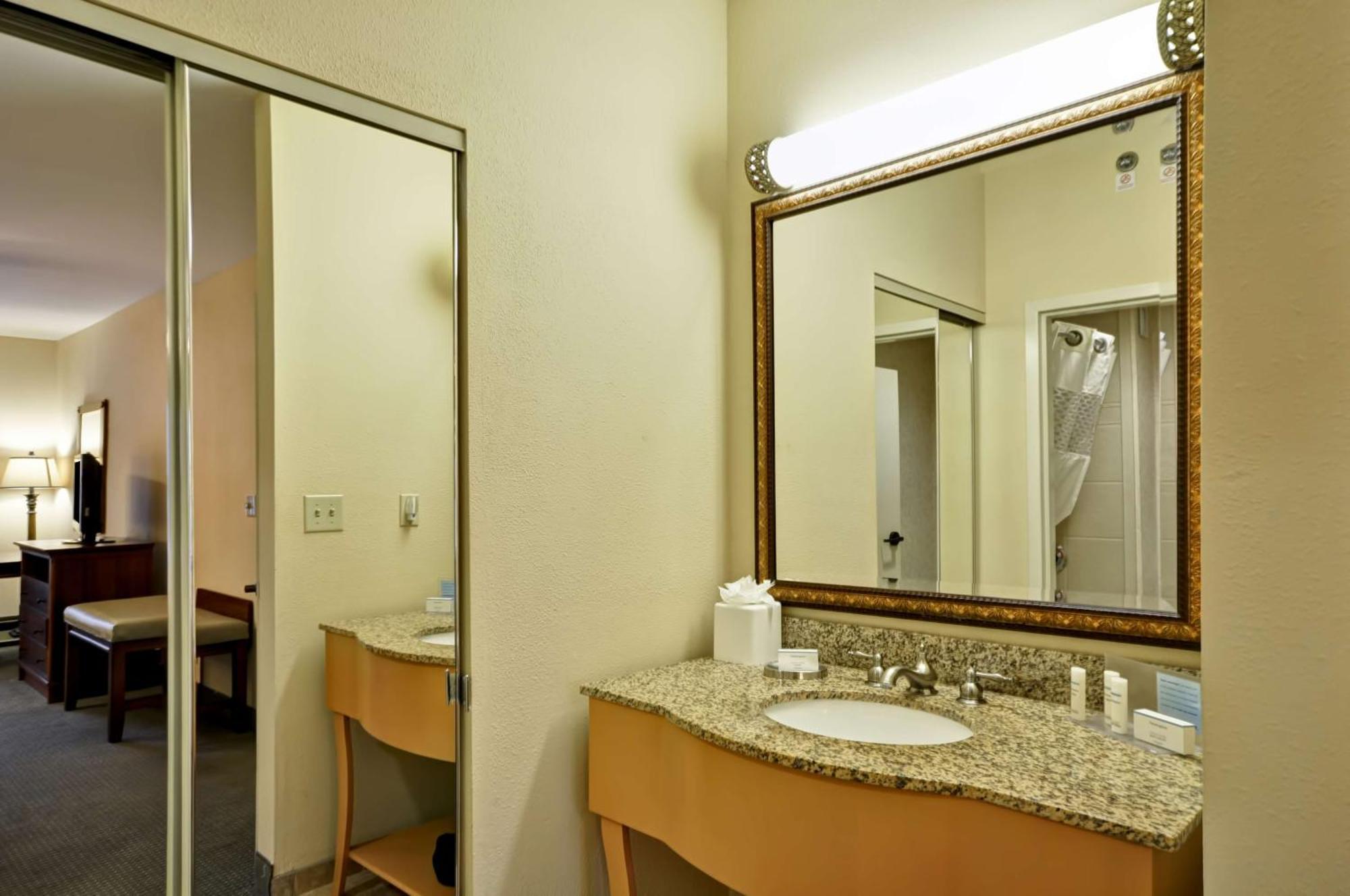 Hampton Inn & Suites Charleston/Mt. Pleasant-Isle Of Palms Mount Pleasant Bagian luar foto